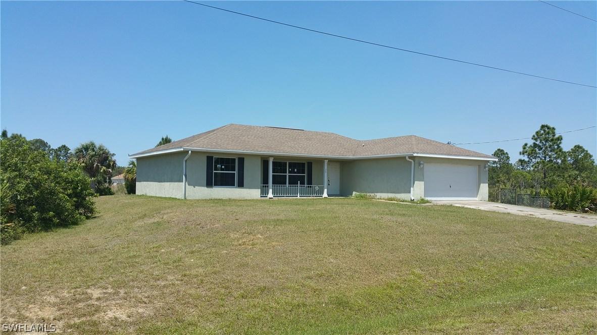 909 Hibiscus Ave., Lehigh Acres, FL 33972
