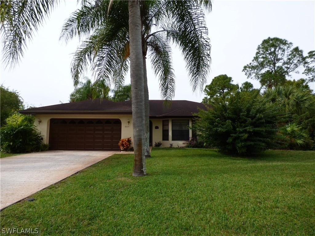 605 Cleveland Ave., Lehigh Acres, FL 33972