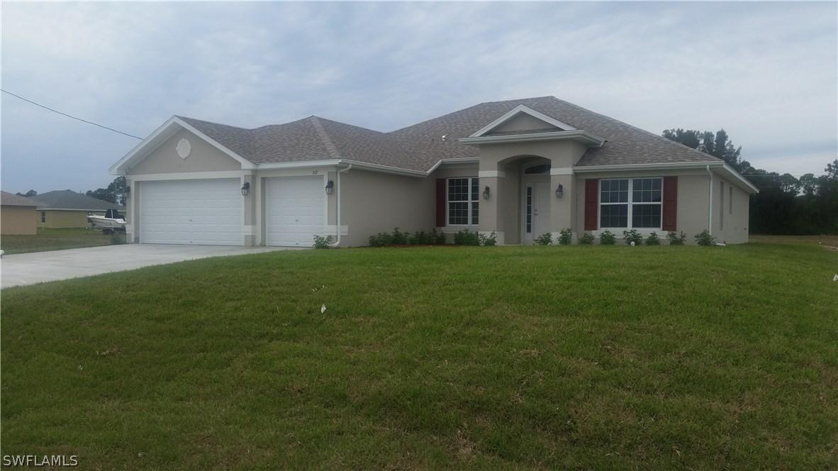 3931 NE 23rd Pl., Cape Coral, FL 33909