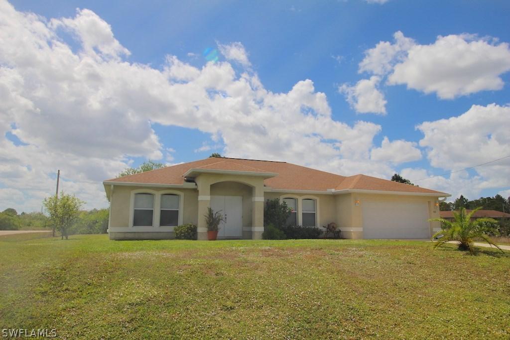 822 Aiken Ave., Lehigh Acres, FL 33974