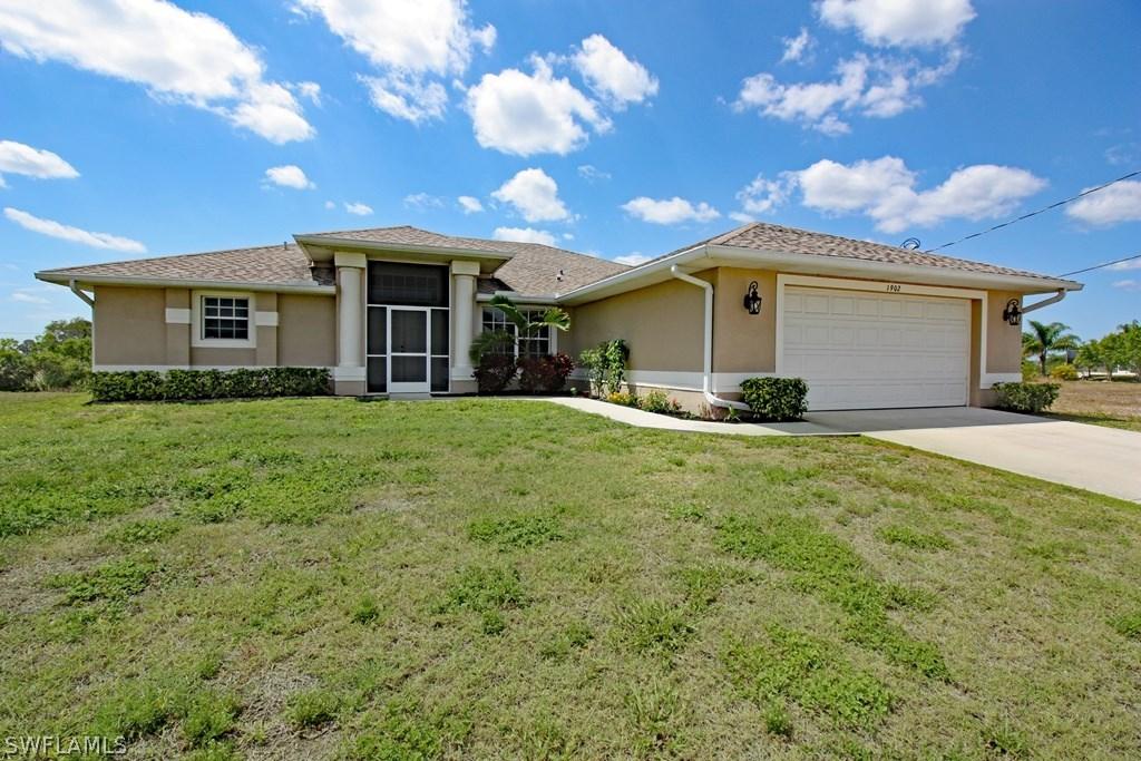 1902 NW 17th Ter., Cape Coral, FL 33993