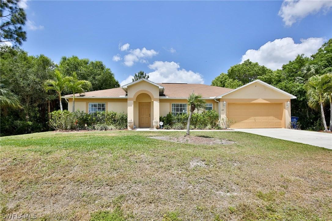 221 Mcarthur Ave., Lehigh Acres, FL 33936