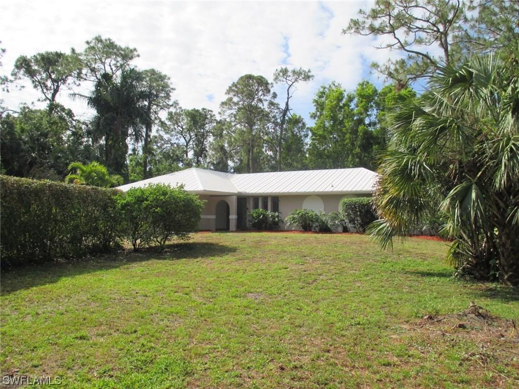 5890 Golden Gate Pkwy., Naples, FL 34116