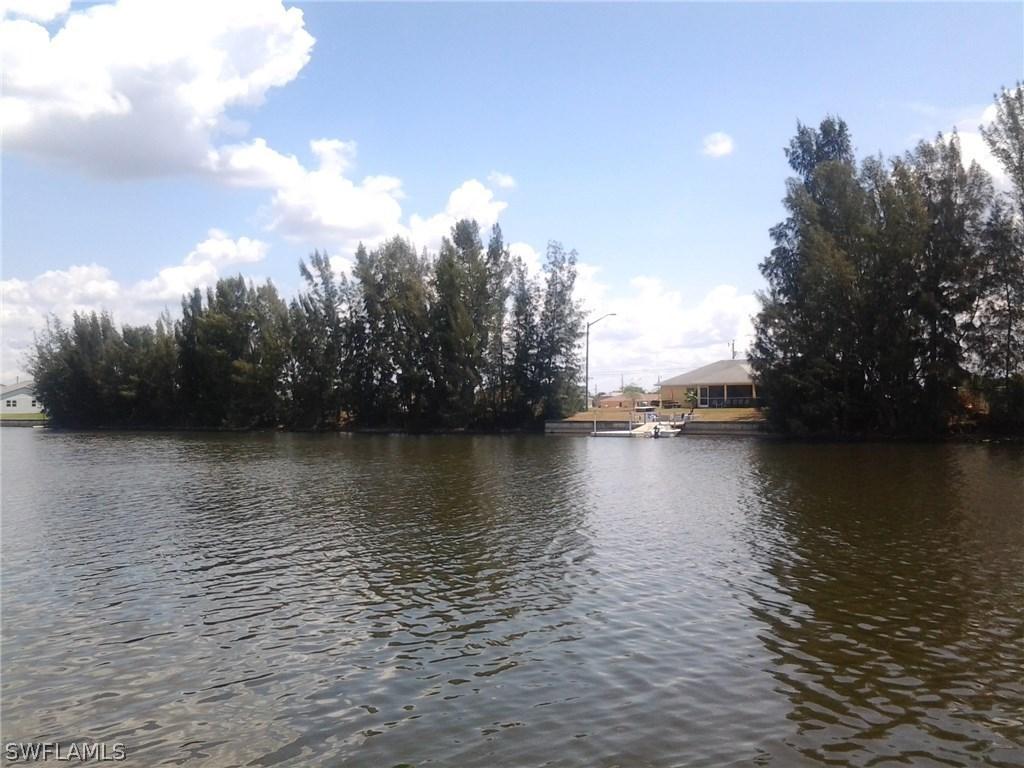 509 SW 3rd Ct., Cape Coral, FL 33991