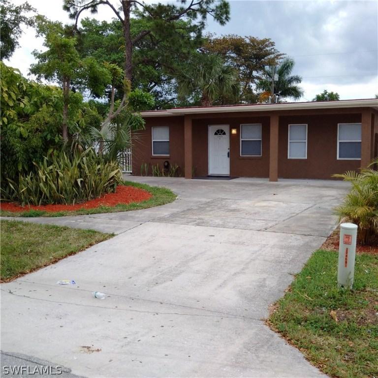 1935 Ricardo Ave., Fort Myers, FL 33901