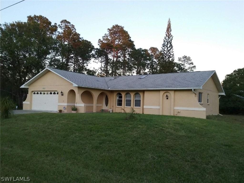 120 Columbus Ave., Lehigh Acres, FL 33936