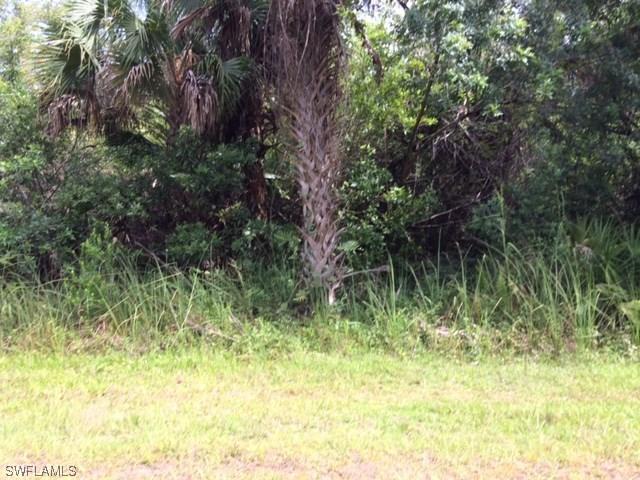 4865 24th Ave., Naples, FL 34117