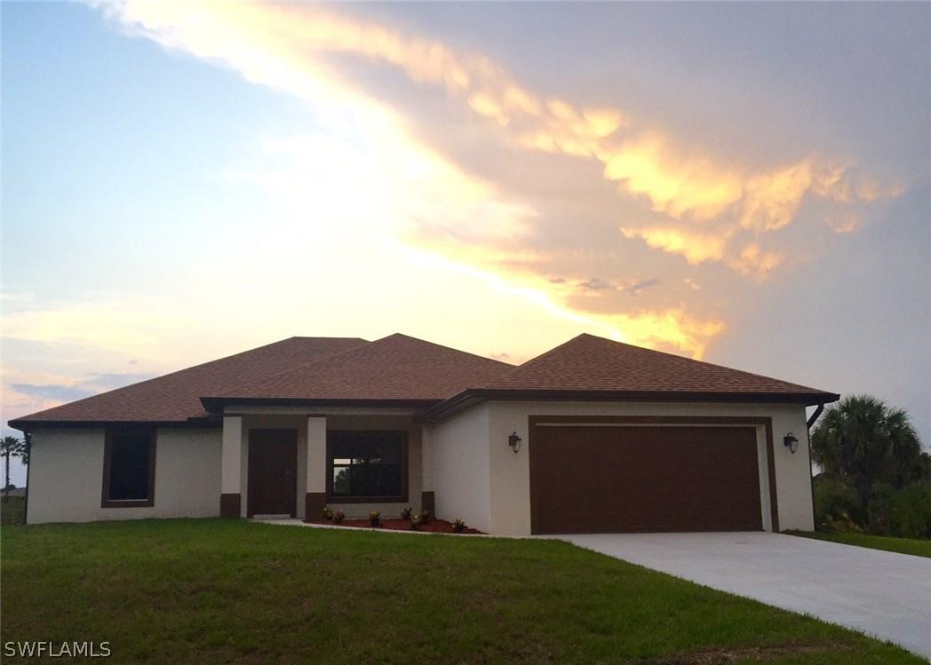 709 Magnolia Ave., Lehigh Acres, FL 33972