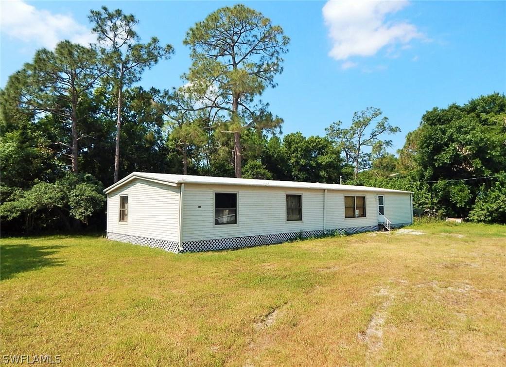 6658 Golden Rd., North Fort Myers, FL 33917