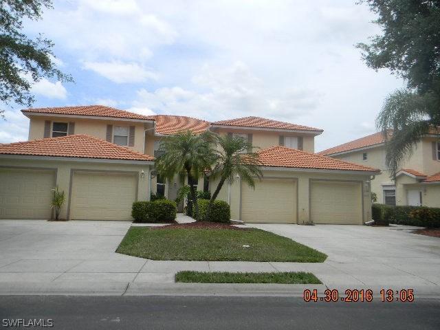 250 Robin Hood Cir. #202, Naples, FL 34104