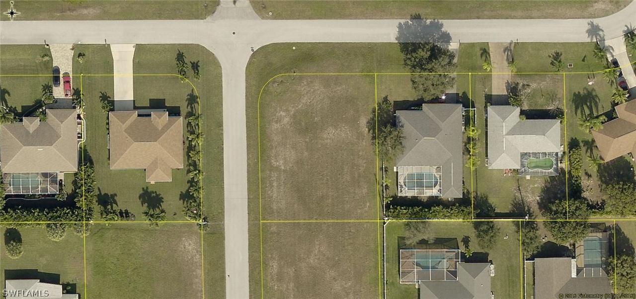 240 SW 30th Ter., Cape Coral, FL 33914