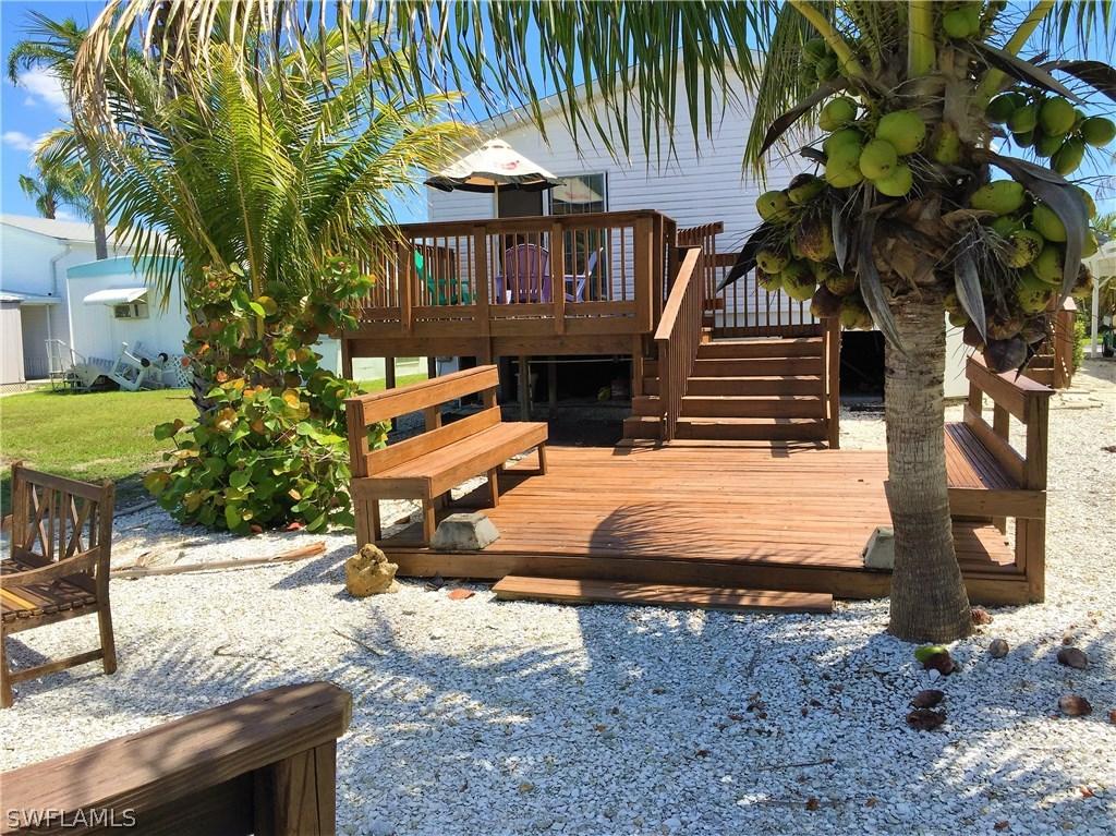 53 Nancy Ln., Fort Myers Beach, FL 33931