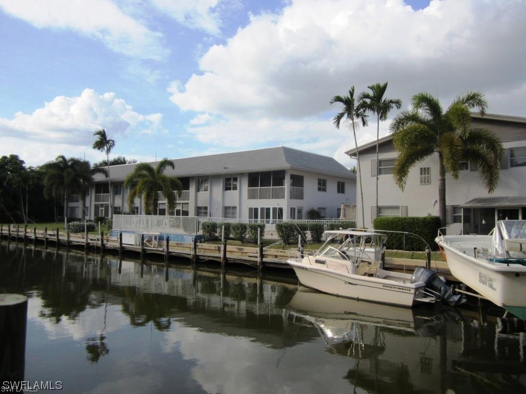 1686 Blue Point Ave. #A4, Naples, FL 34102