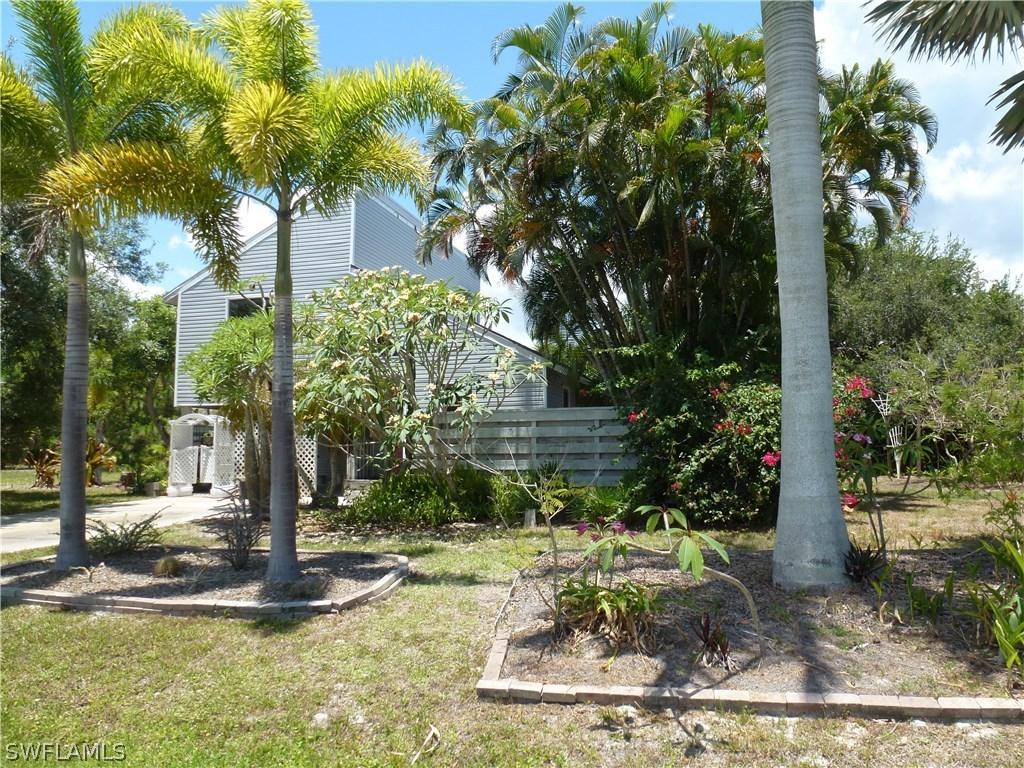 4515 Lake Heather Cir., St. James City, FL 33956