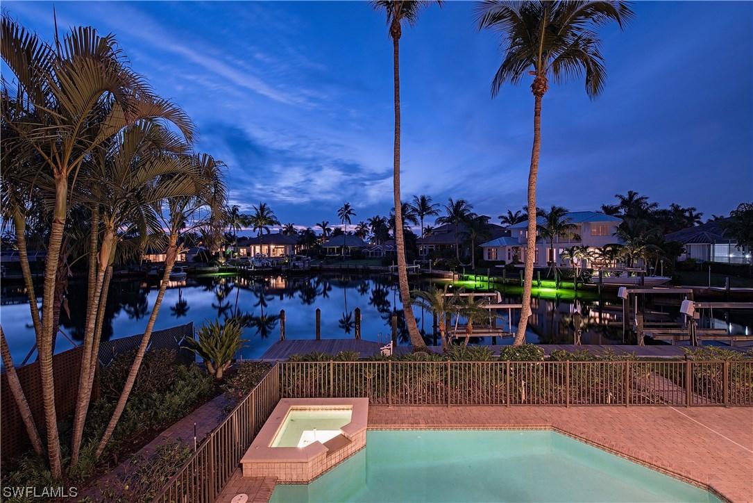 2120 Sheepshead Dr., Naples, FL 34102