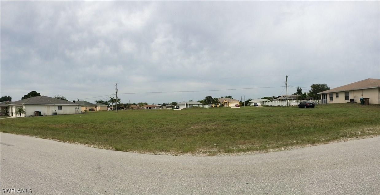 904 SE 6th Ct., Cape Coral, FL 33990