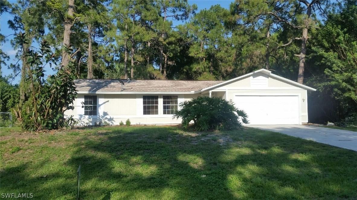 1102 Beth Ave., Lehigh Acres, FL 33971