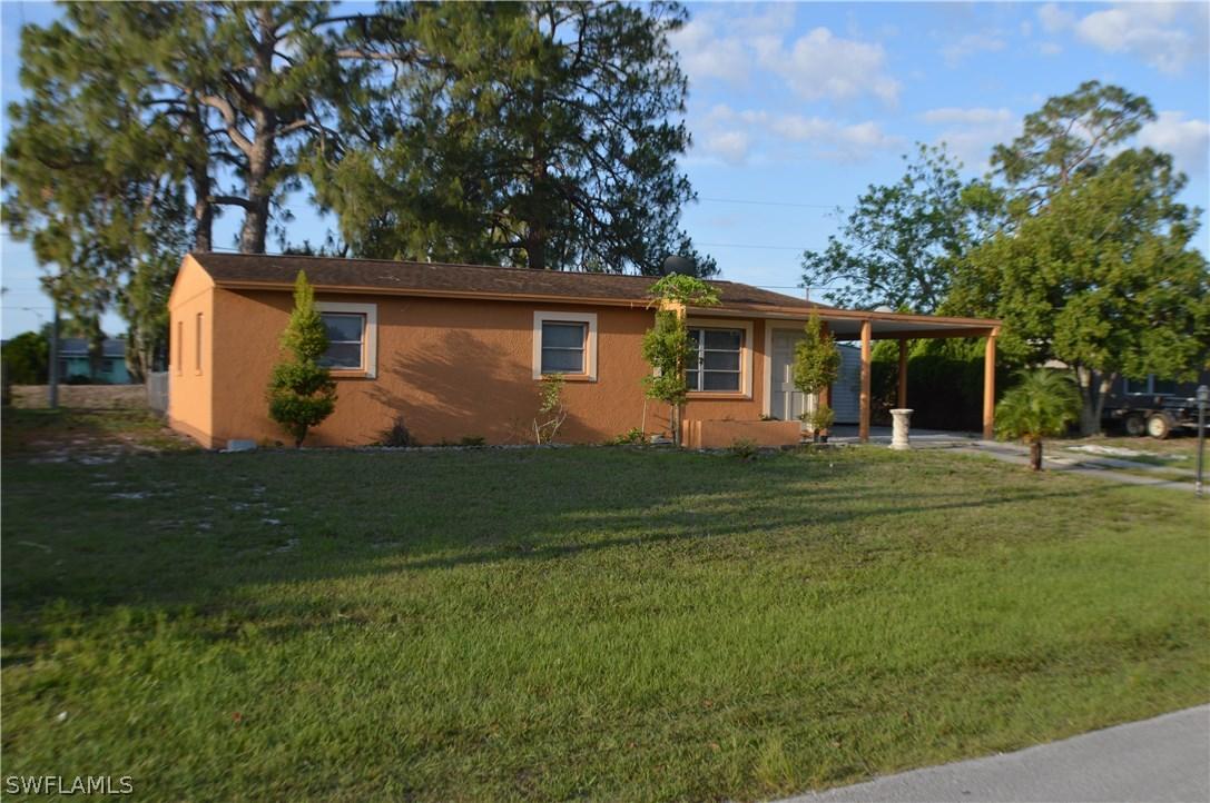 1106 Navajo Ave., Lehigh Acres, FL 33936