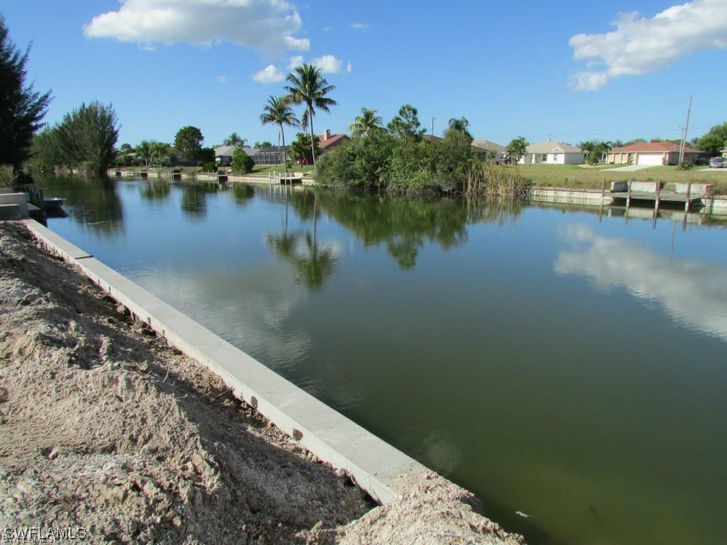 25 SW 21st St., Cape Coral, FL 33991