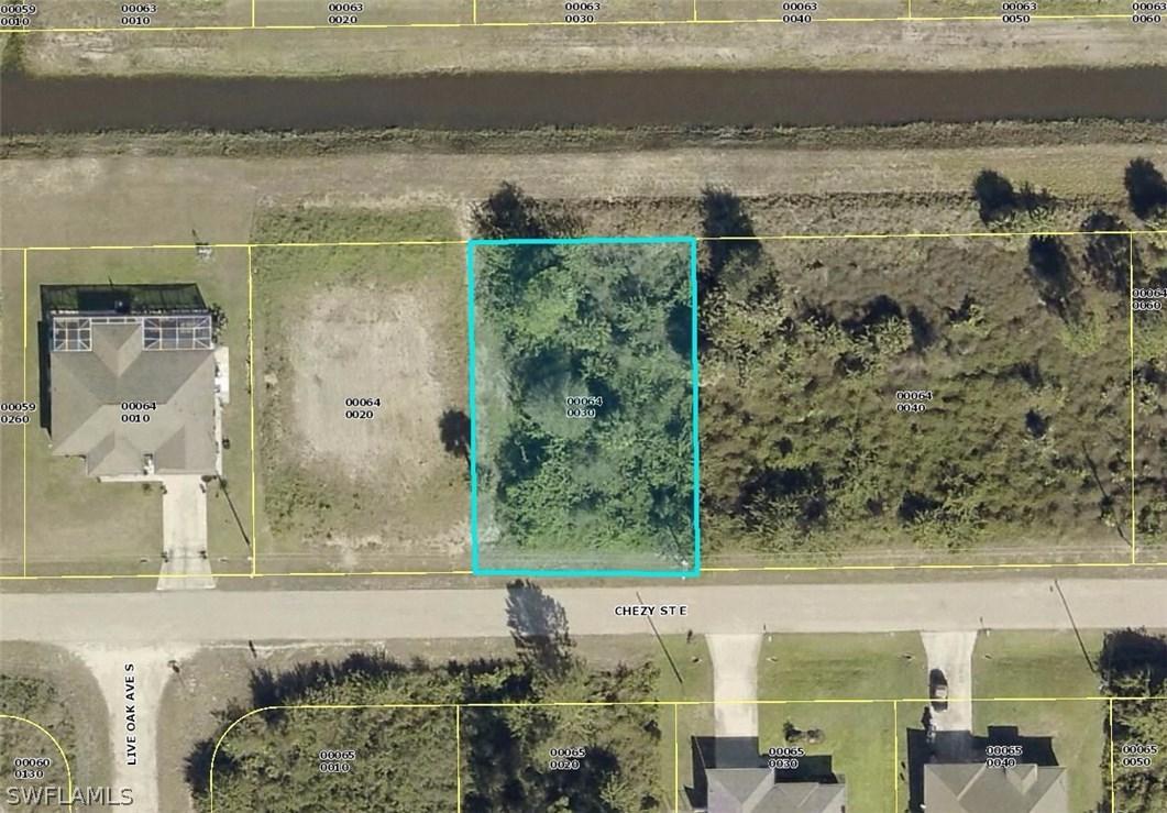 851 Chezy St., Lehigh Acres, FL 33974