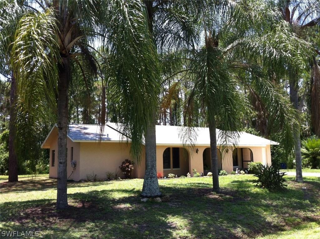 9 Grant Ave., Lehigh Acres, FL 33936