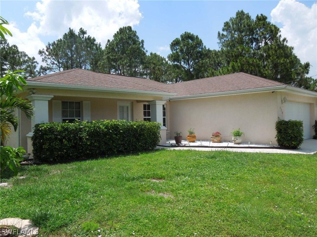 570 Aspen Ave., Lehigh Acres, FL 33974
