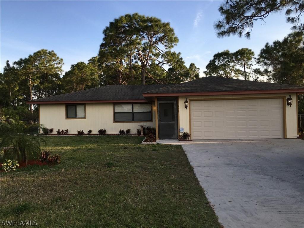 716 Carbon St., Lehigh Acres, FL 33974