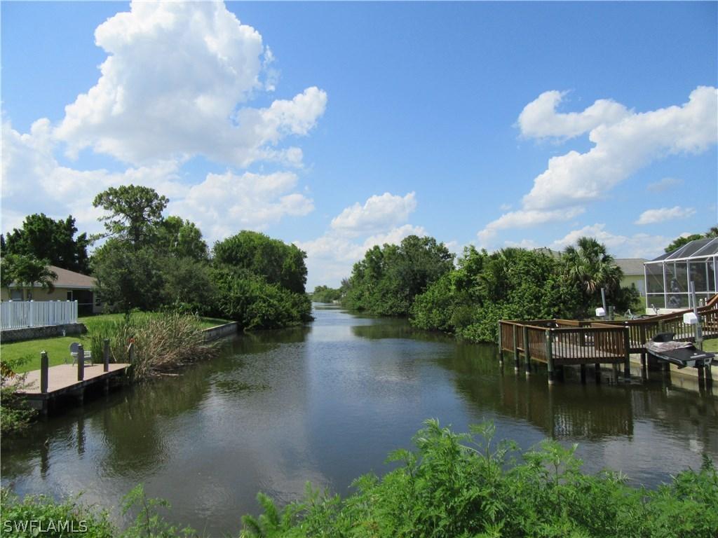 827 SW 10th St., Cape Coral, FL 33991