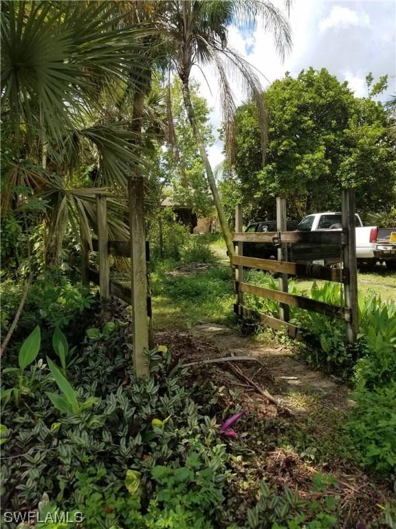 2940 26th Ave., Naples, FL 34117