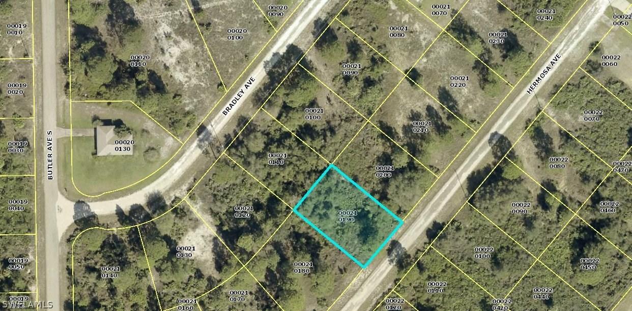 356 Hermosa Ave., Lehigh Acres, FL 33974