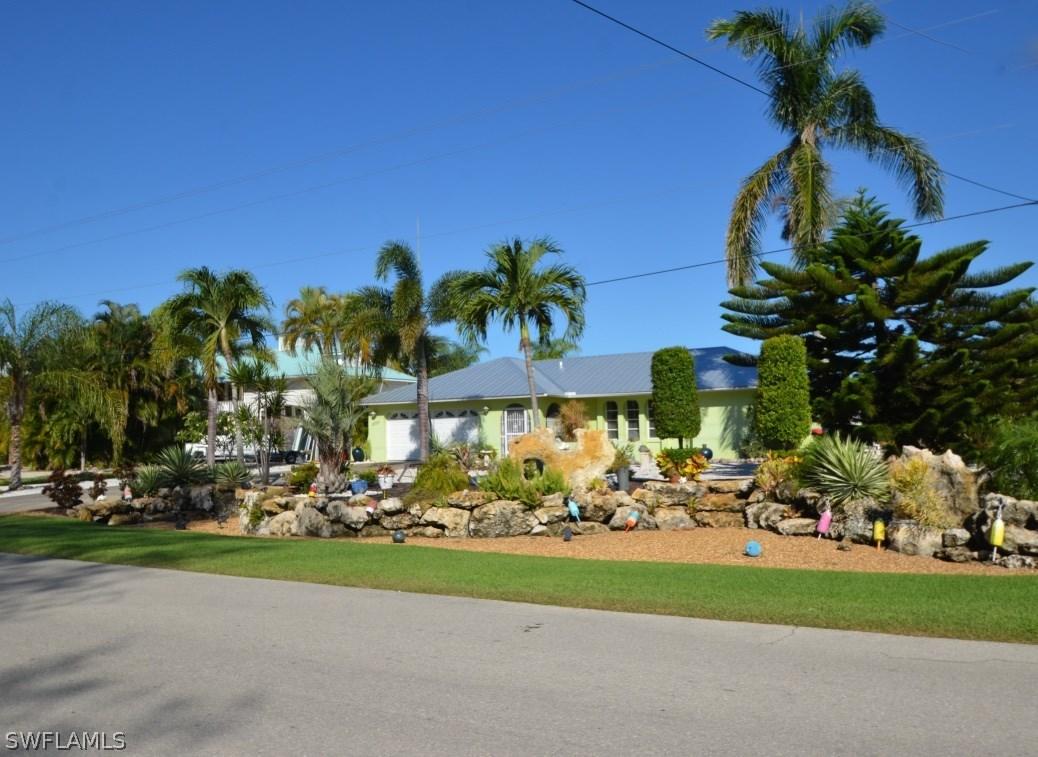 2777 Sanibel Blvd., St. James City, FL 33956