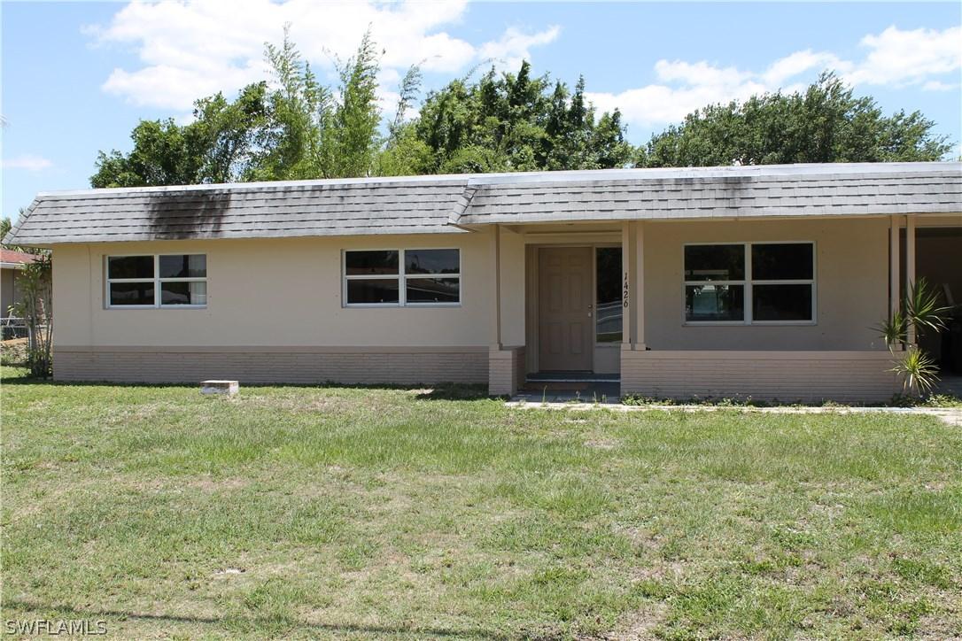 1426 NE 4th Ter., Cape Coral, FL 33909