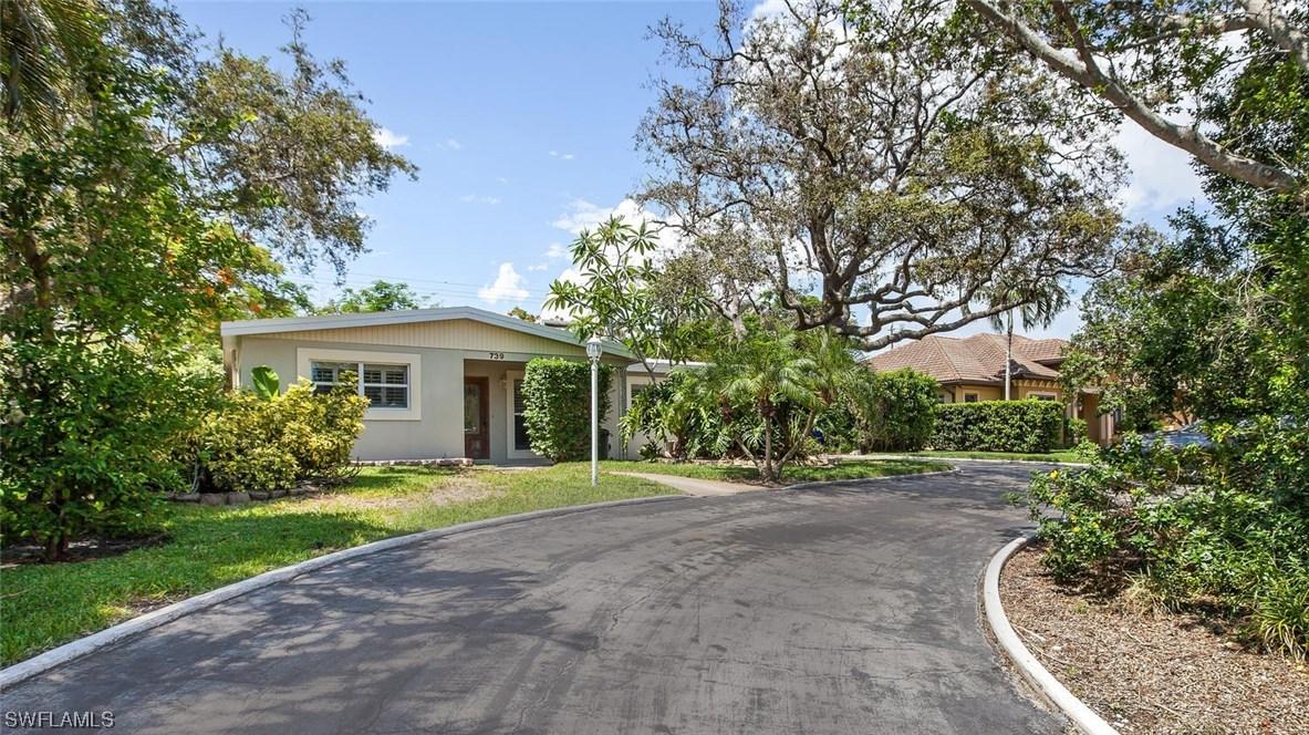 739 7th Ave., Naples, FL 34102