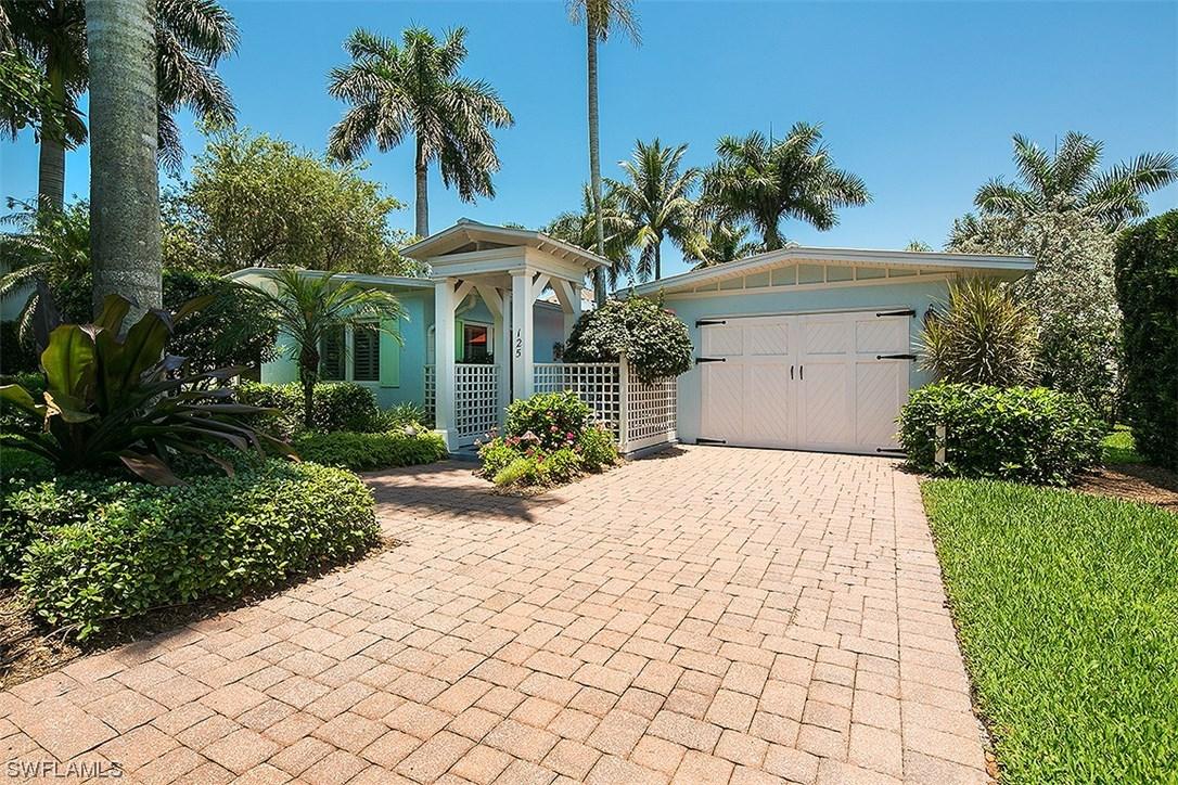 125 18th Ave., Naples, FL 34102