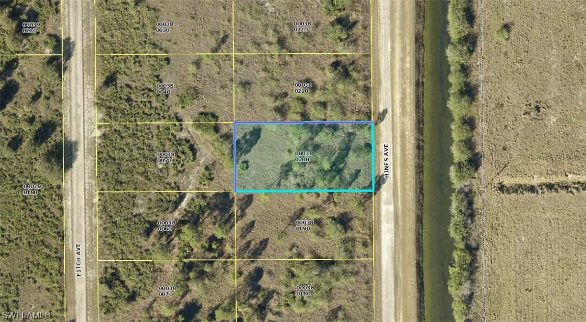 1117 Hines Ave., Lehigh Acres, FL 33972