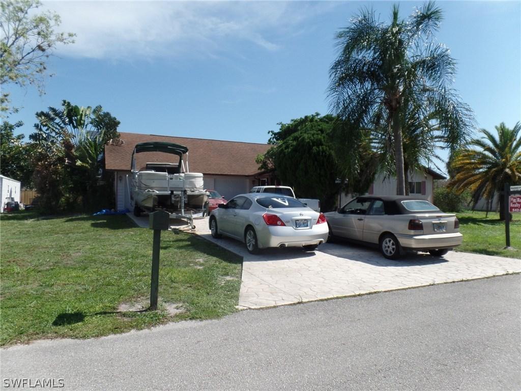 10930 Orangewood Dr., Bonita Springs, FL 34135