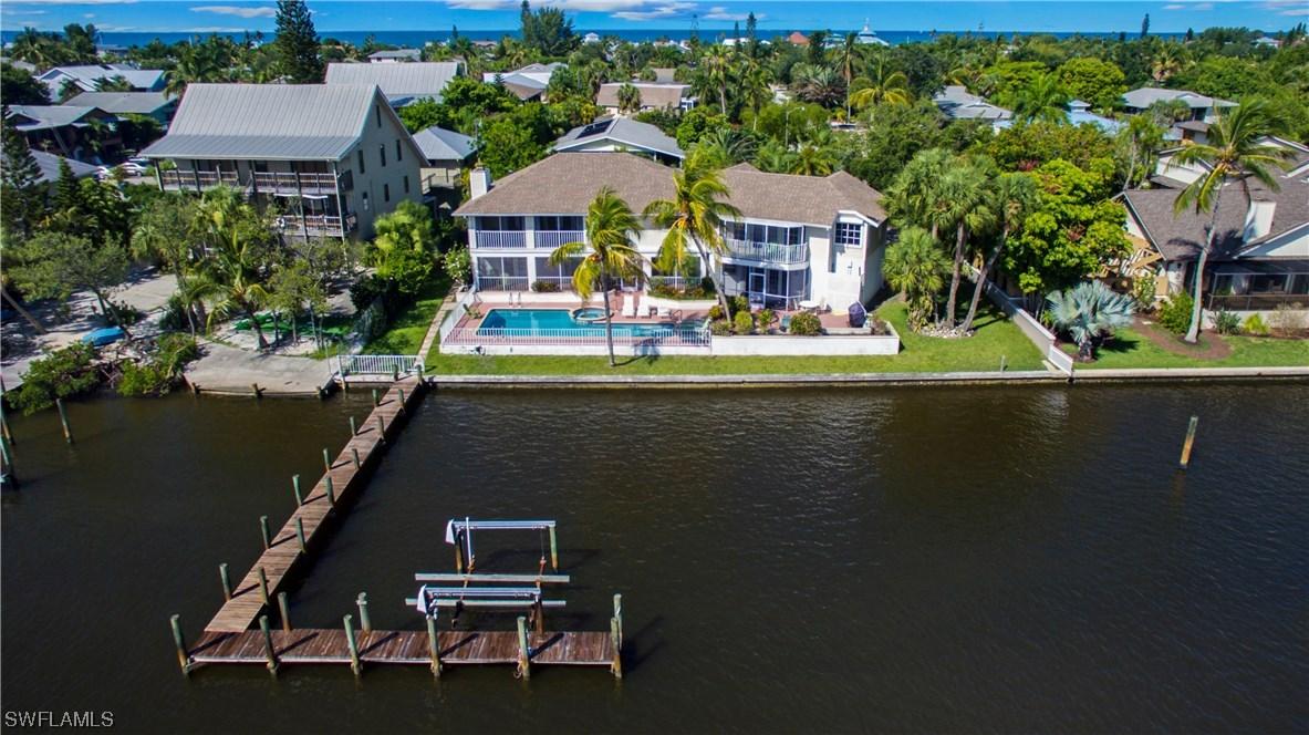 134 Andre Mar Dr., Fort Myers Beach, FL 33931