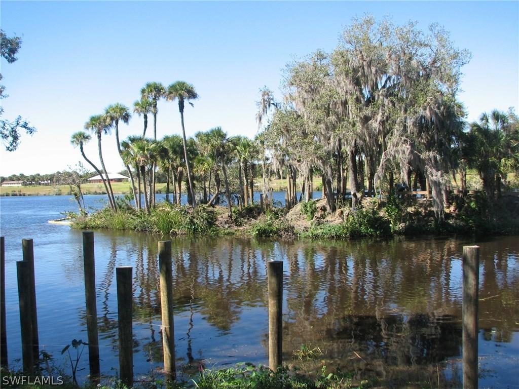 5151 Waterfront Way, Labelle, FL 33935