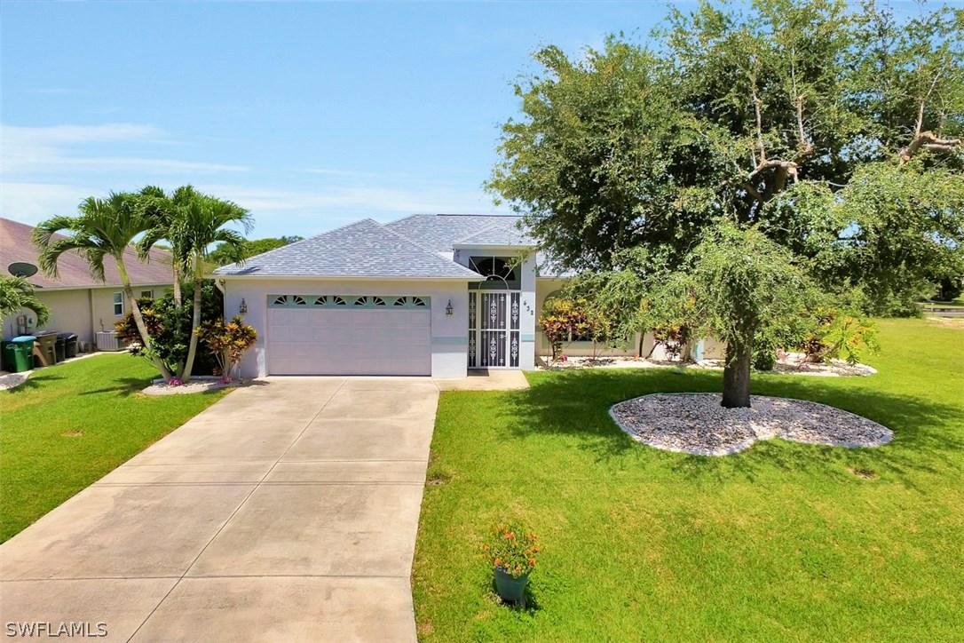 432 SE 9th Pl., Cape Coral, FL 33990