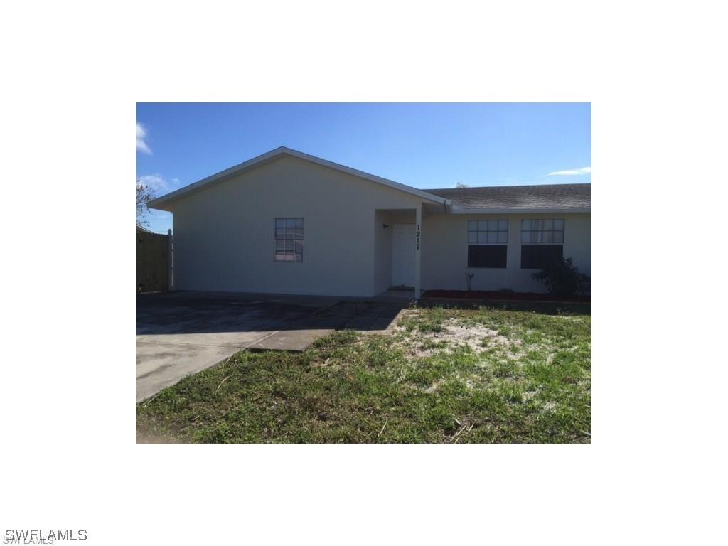 1217 NE 4th Pl., Cape Coral, FL 33909