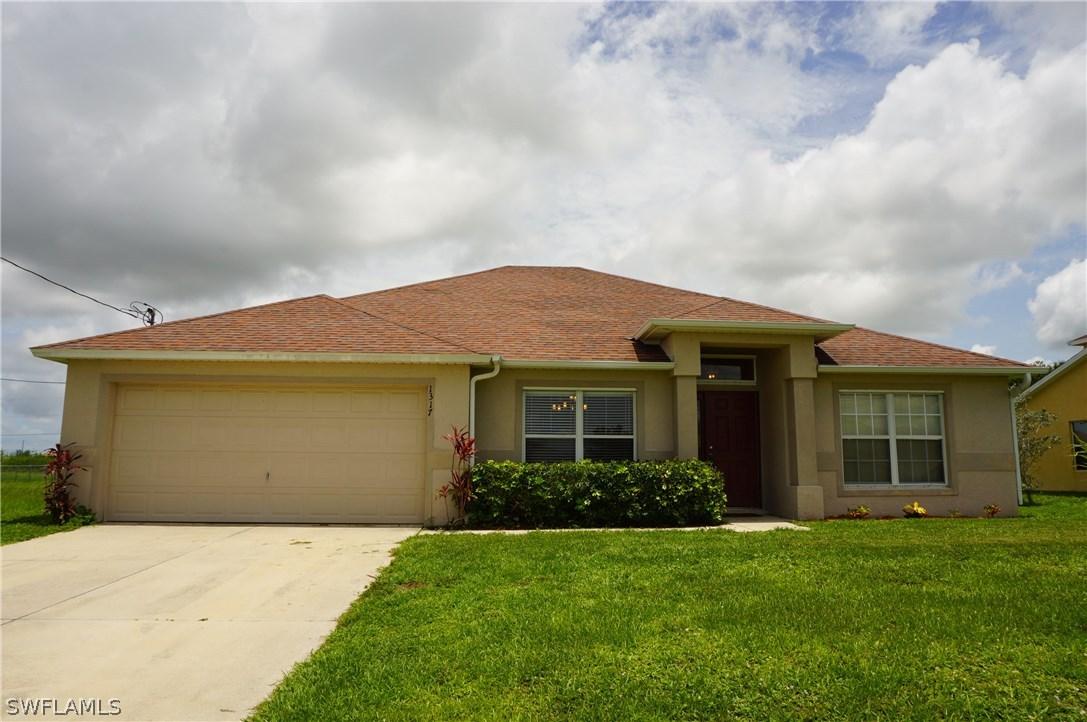 1317 NW 10th Ter., Cape Coral, FL 33993