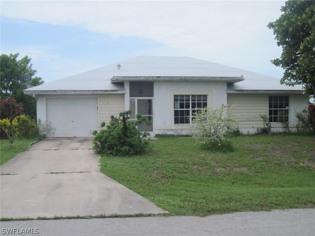 235 Eaglesmere Dr., Lehigh Acres, FL 33936