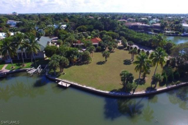 101 Seagate Dr., Naples, FL 34103