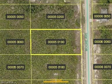 413 Moore Ave., Lehigh Acres, FL 33972