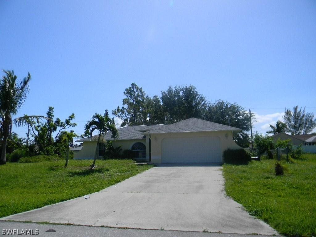 4121 SW 14th Pl., Cape Coral, FL 33914
