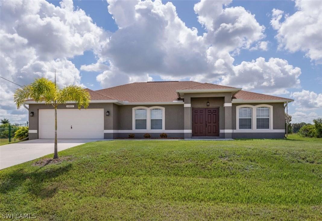 1801 NW 5th Pl., Cape Coral, FL 33993