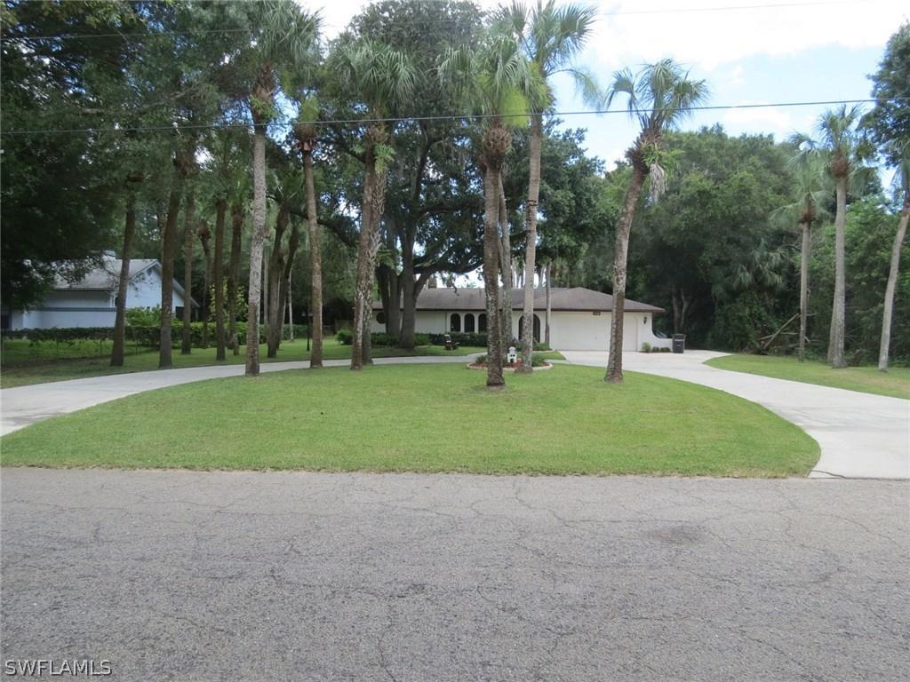 20 Highland Ave., Lehigh Acres, FL 33936