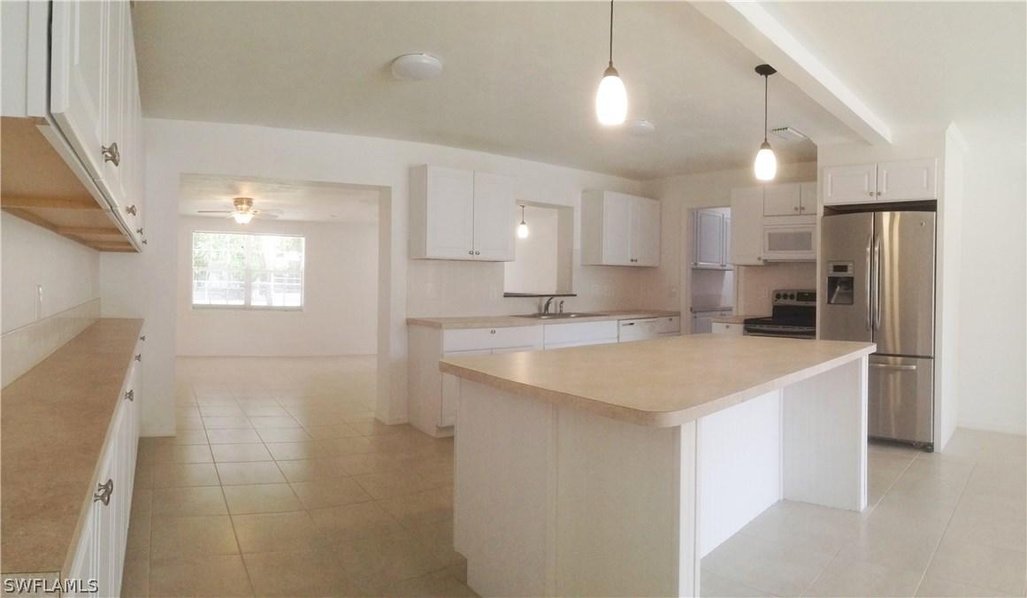 202 Jersey Rd., Lehigh Acres, FL 33936