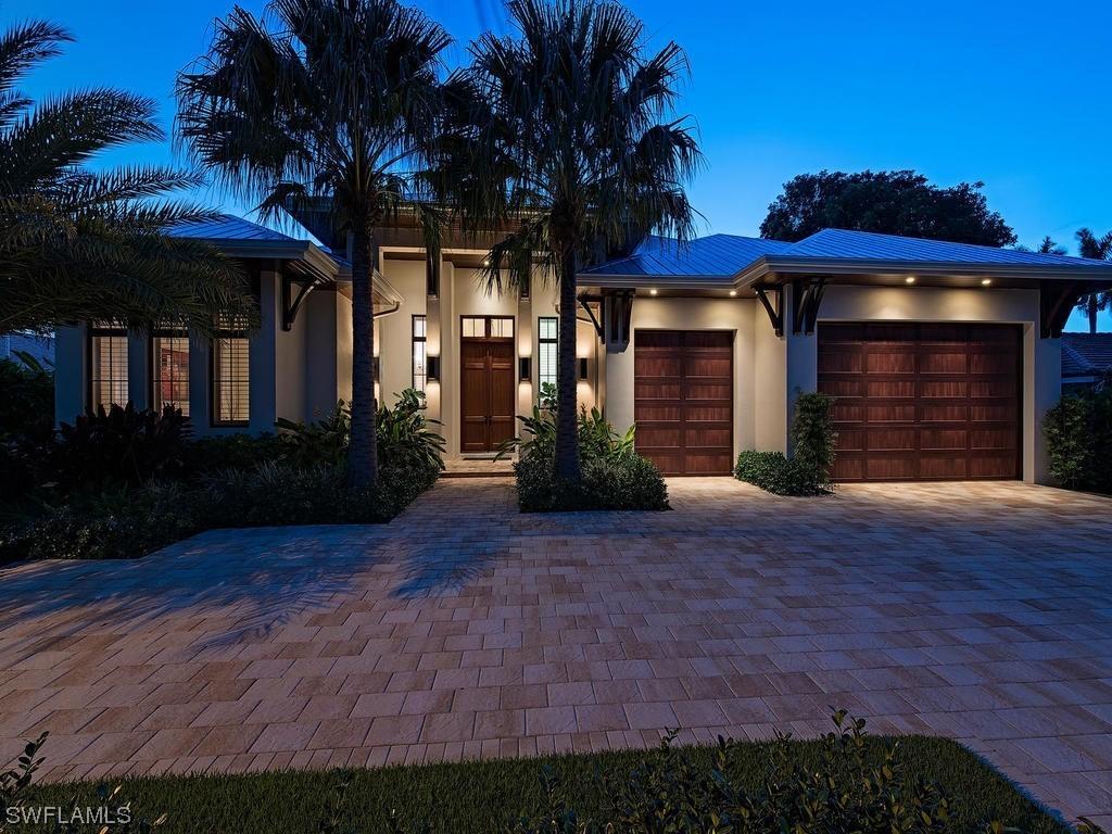 2140 Tarpon Rd., Naples, FL 34102