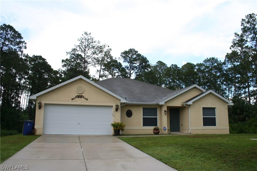 714 Wellington Ave., Lehigh Acres, FL 33972